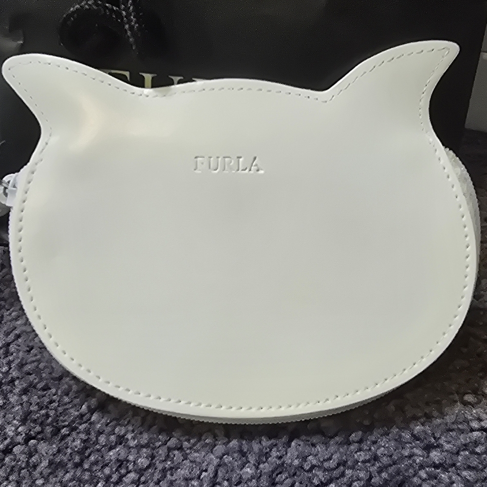 Furla White Cat-Shaped Coin Purse NEW - Picture 3 of 5